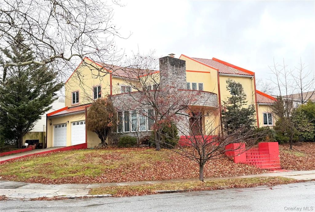 26105 Bridgewater Avenue, Glen Oaks