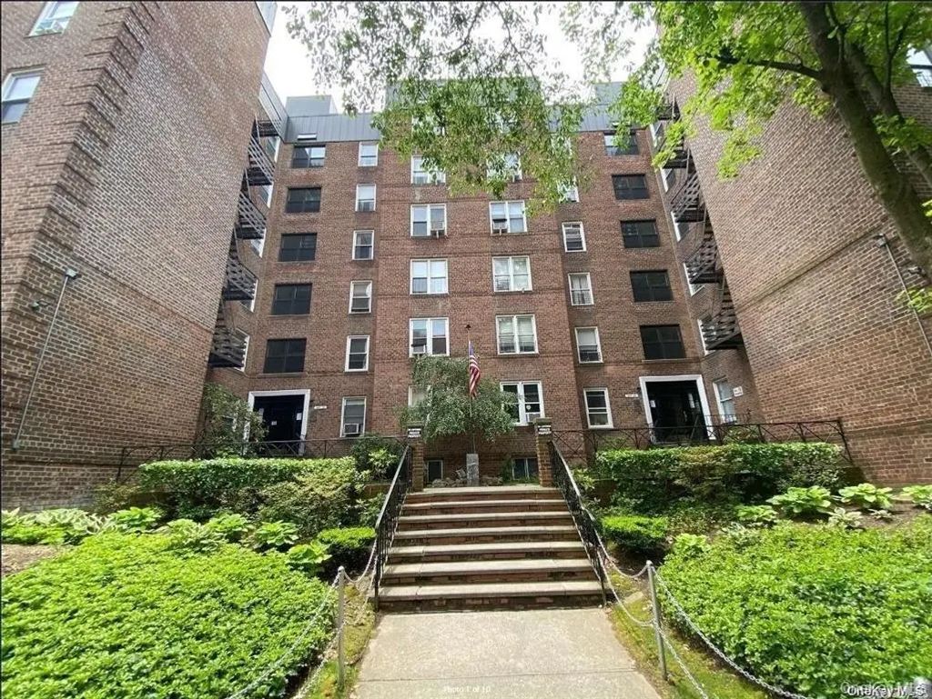 120-10 85 Avenue # 2j, Kew Gardens