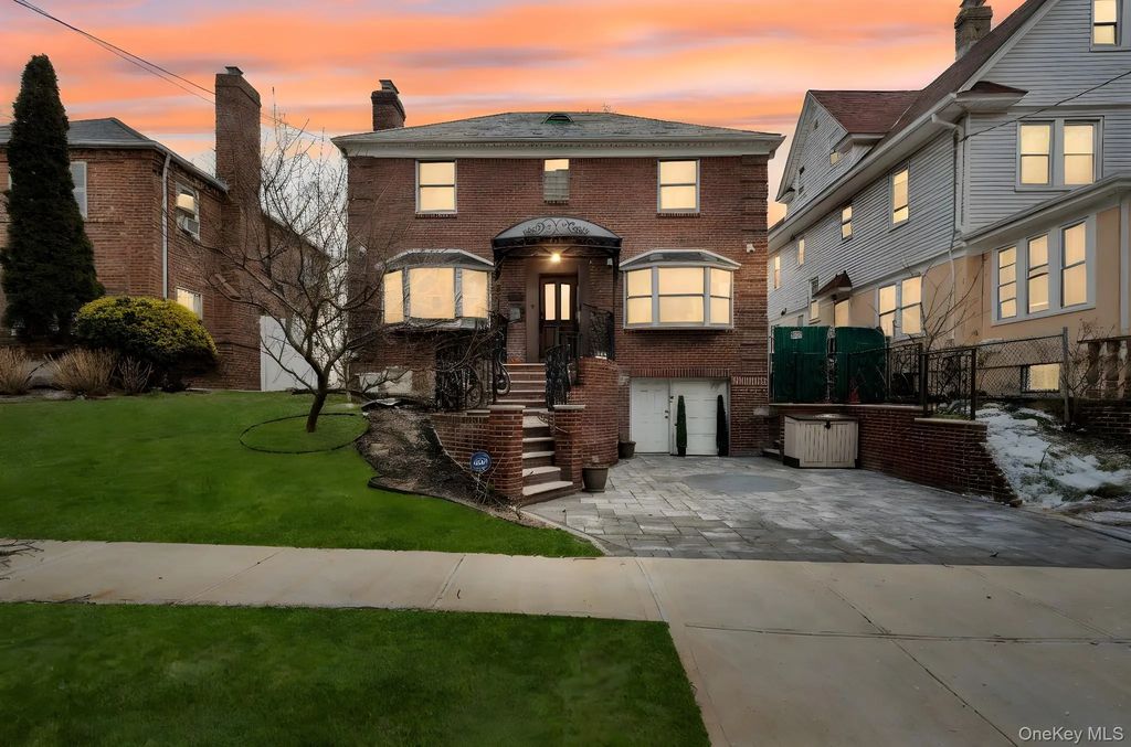 87-67 Chevy Chase Street, Jamaica Estates