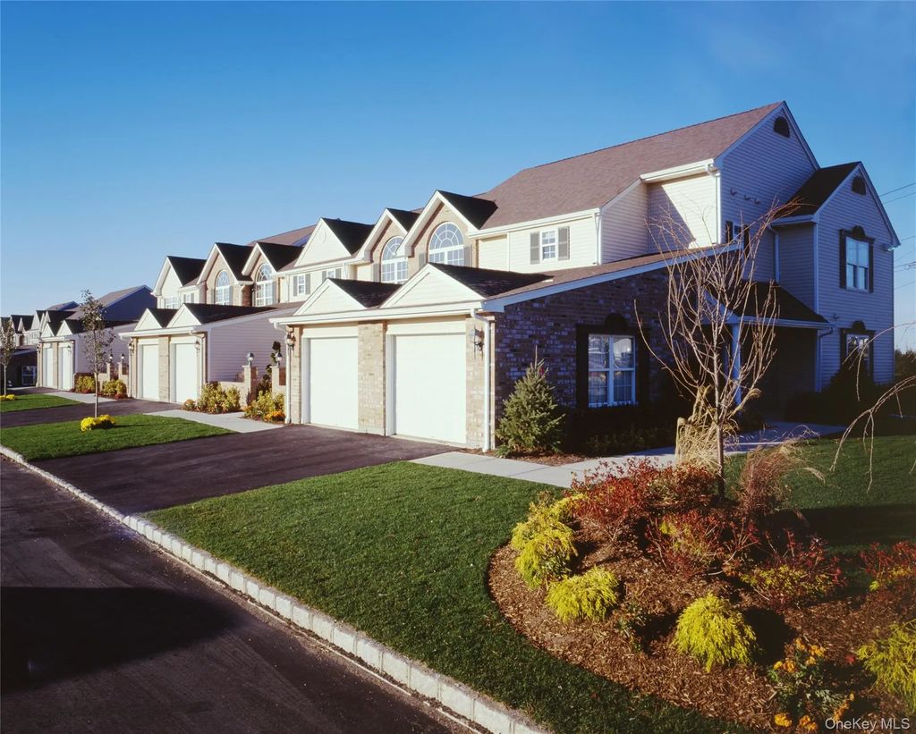 24 Neal # 24, South Setauket