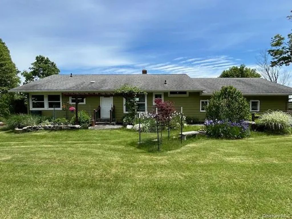 329 Mountain Road, Bloomingburg