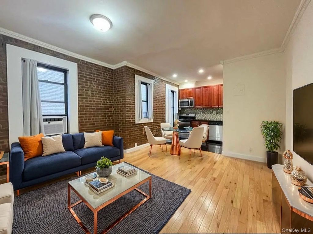 21-06 35th Street # 3c, Astoria