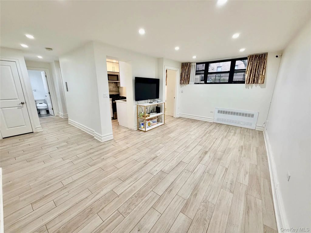 132-40 Sanford Avenue # Lk, Flushing