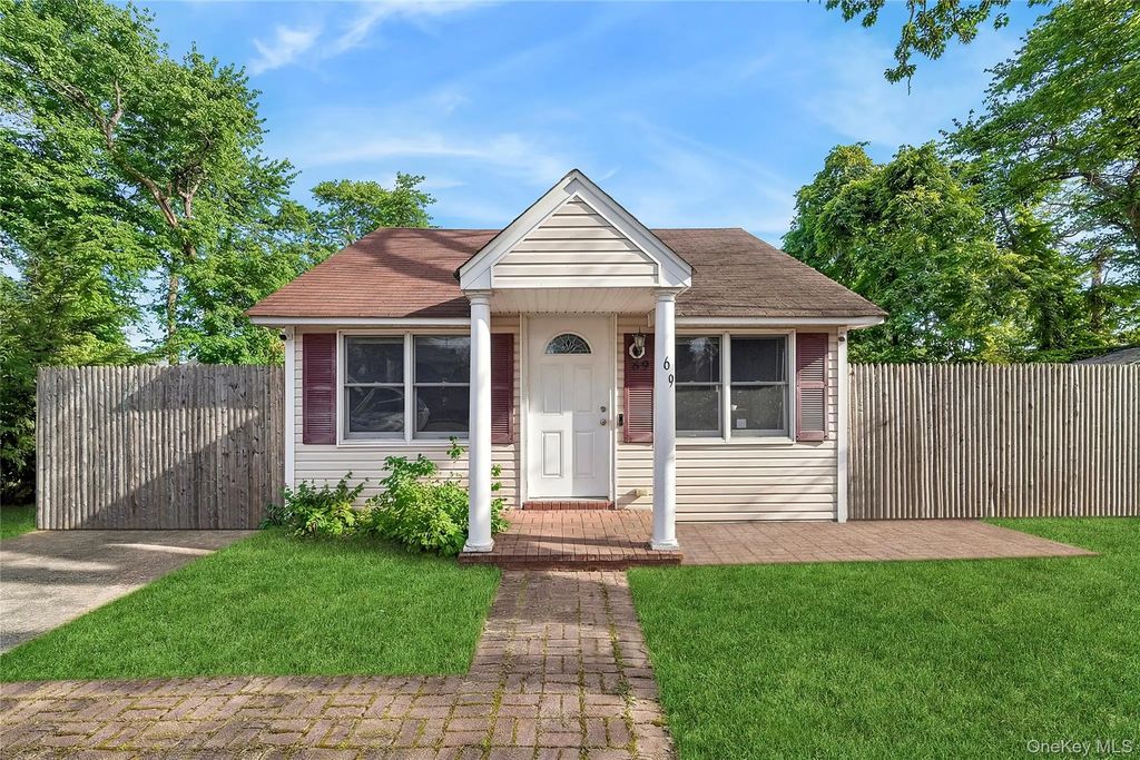 69 Locust Drive, Mastic Beach