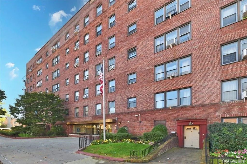 143-50 Hoover Avenue # 219, Briarwood