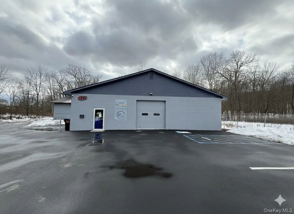2681 Route 17m # Building 3, Goshen