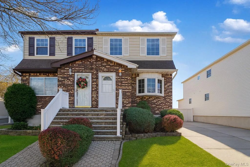 11 Ironwood Street, Staten Island
