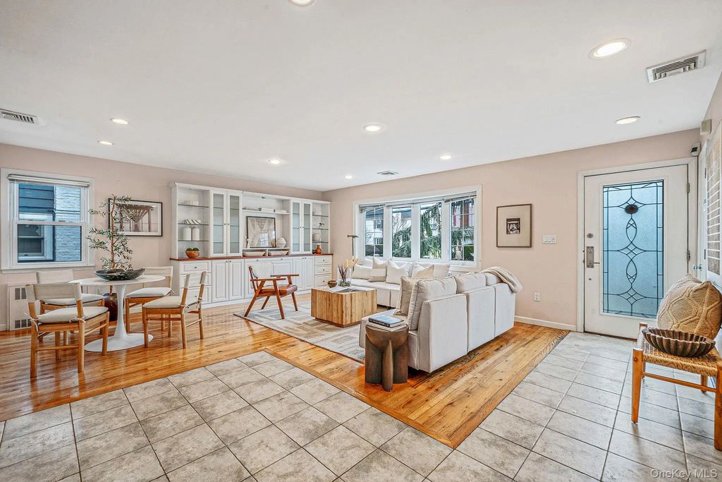 137 Charles Street, Lynbrook