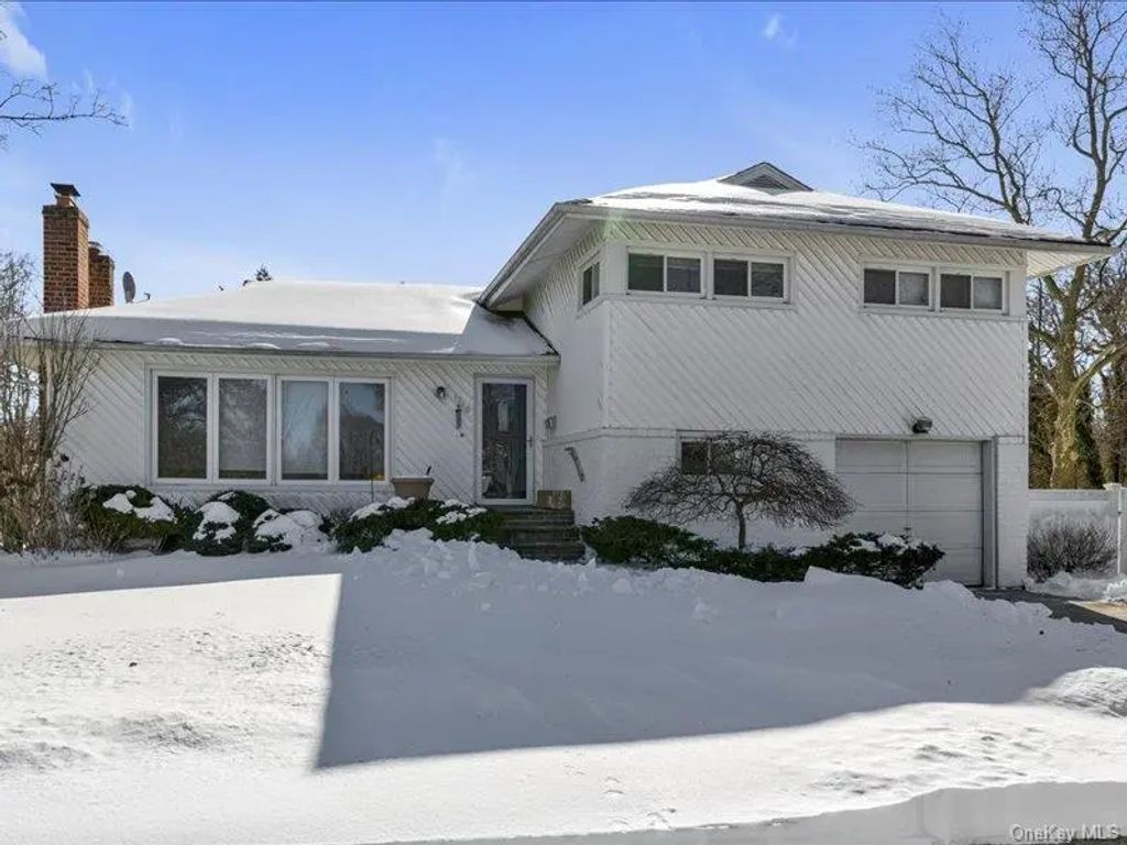 1360 Wilson Road, East Meadow