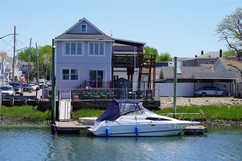 9934 164th Avenue, Howard Beach