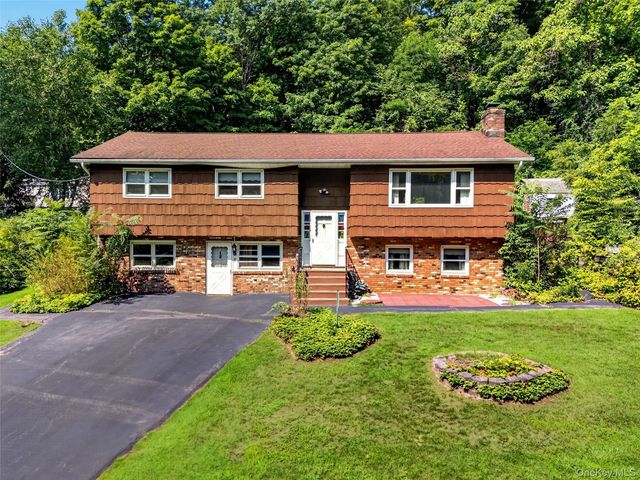 237 Old Church Road, Putnam Valley