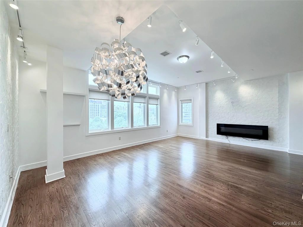 90 Bay Street Landing # 8d, Staten Island