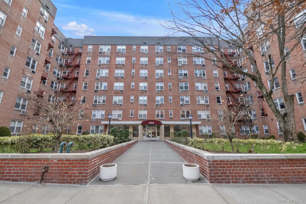 1 Sadore Lane # 7y, Yonkers
