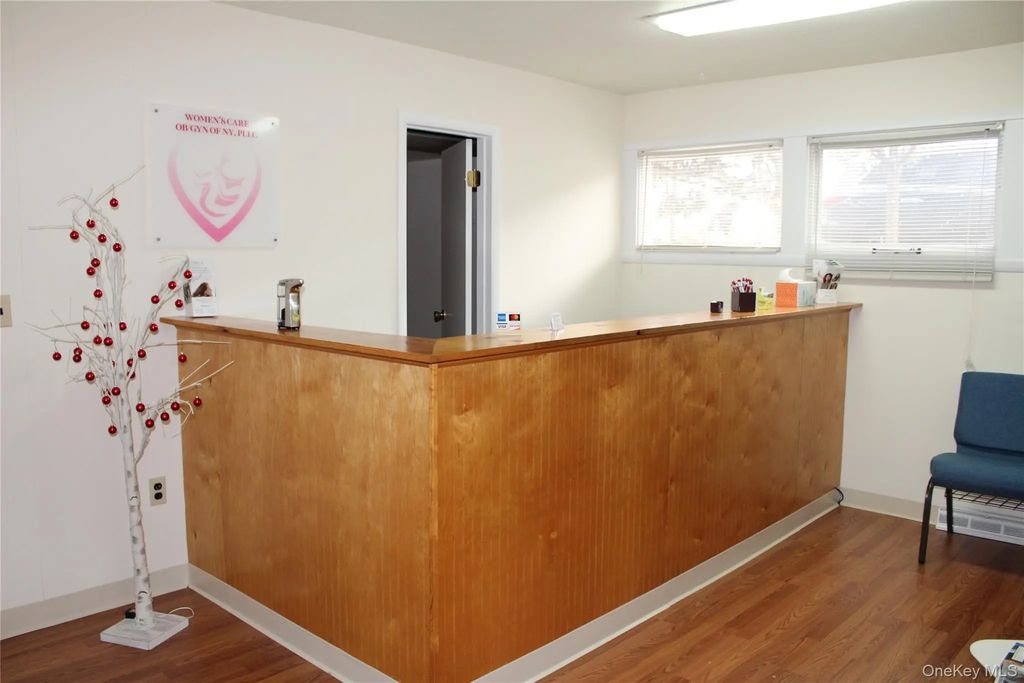 15 Moore Avenue # 1r, Mount Kisco