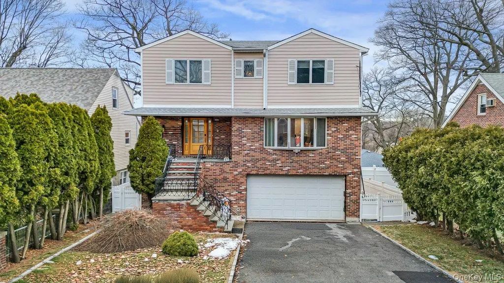 41 Tyndale Place, Yonkers