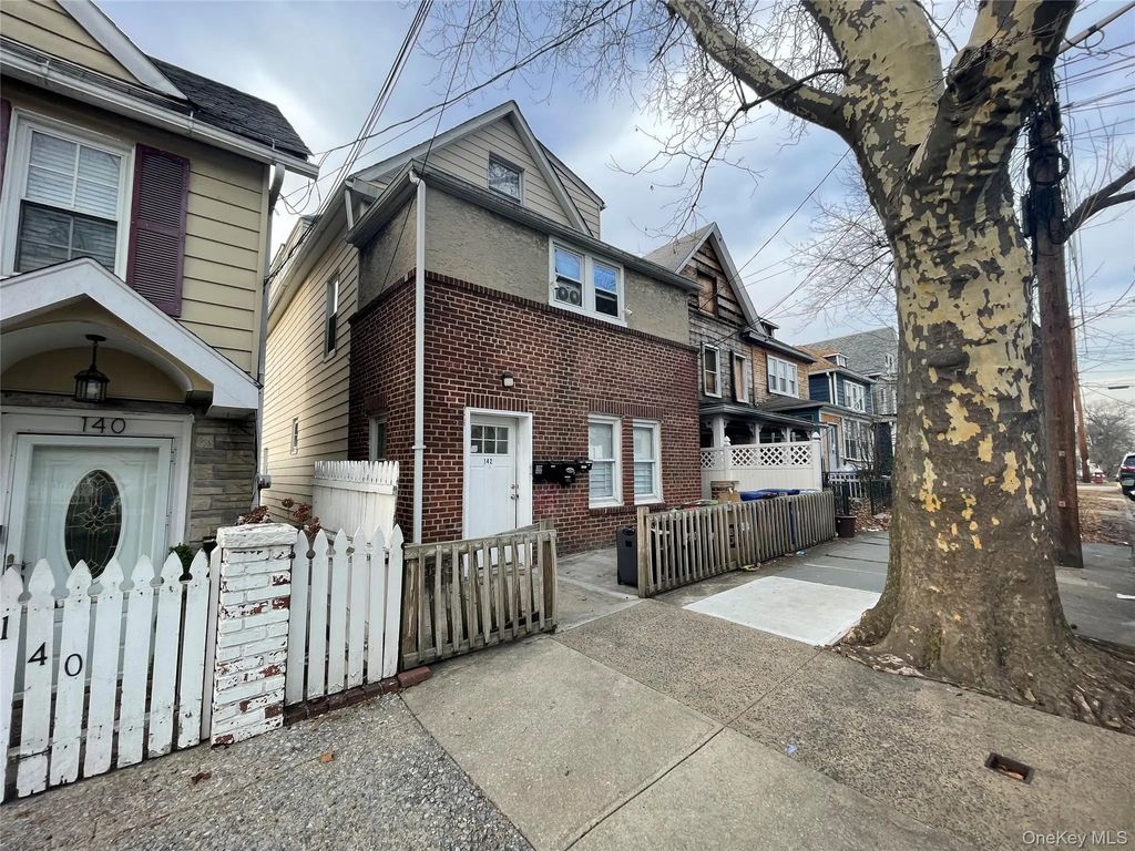 142 N Terrace Avenue, Mount Vernon