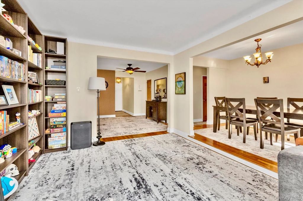 67-12 Yellowstone Boulevard # E8, Forest Hills
