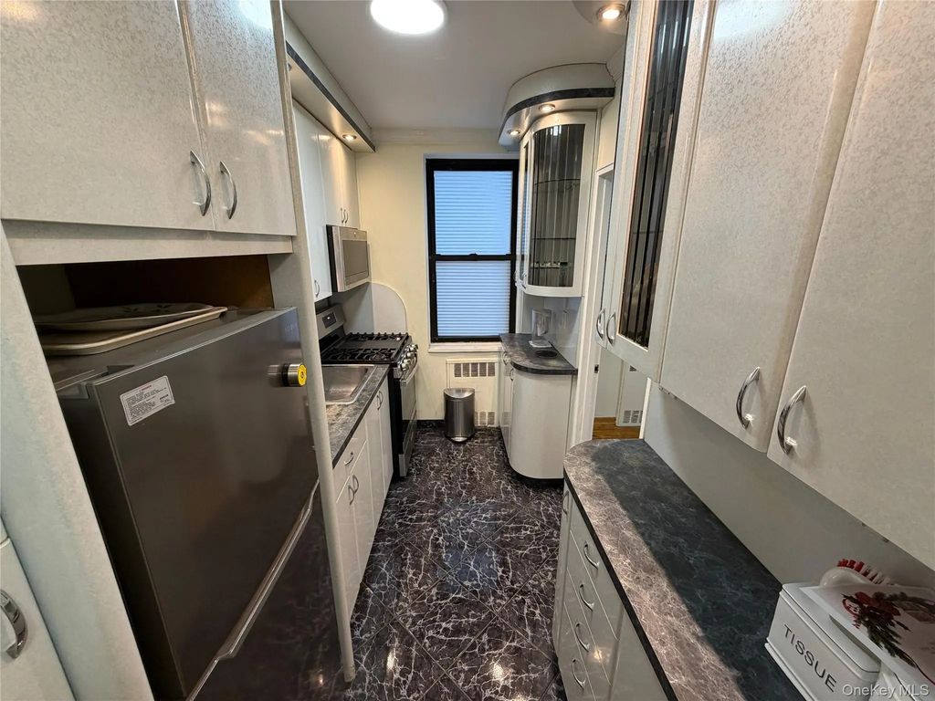 99-63 66th Avenue # B12, Rego Park