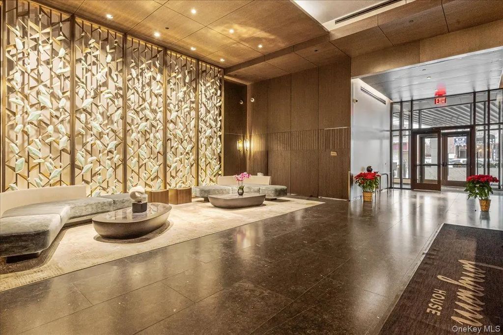 133-36 37th Avenue # 5e, Flushing
