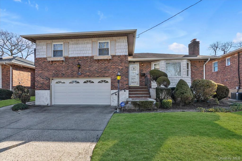 154 S Brush Drive, Valley Stream