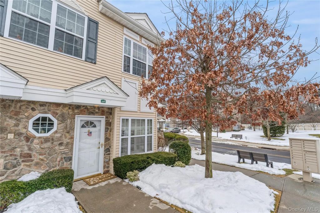 448 Winter Place, East Meadow