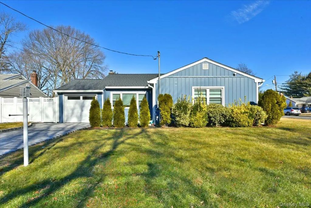 1510 Rica Place, Valley Stream