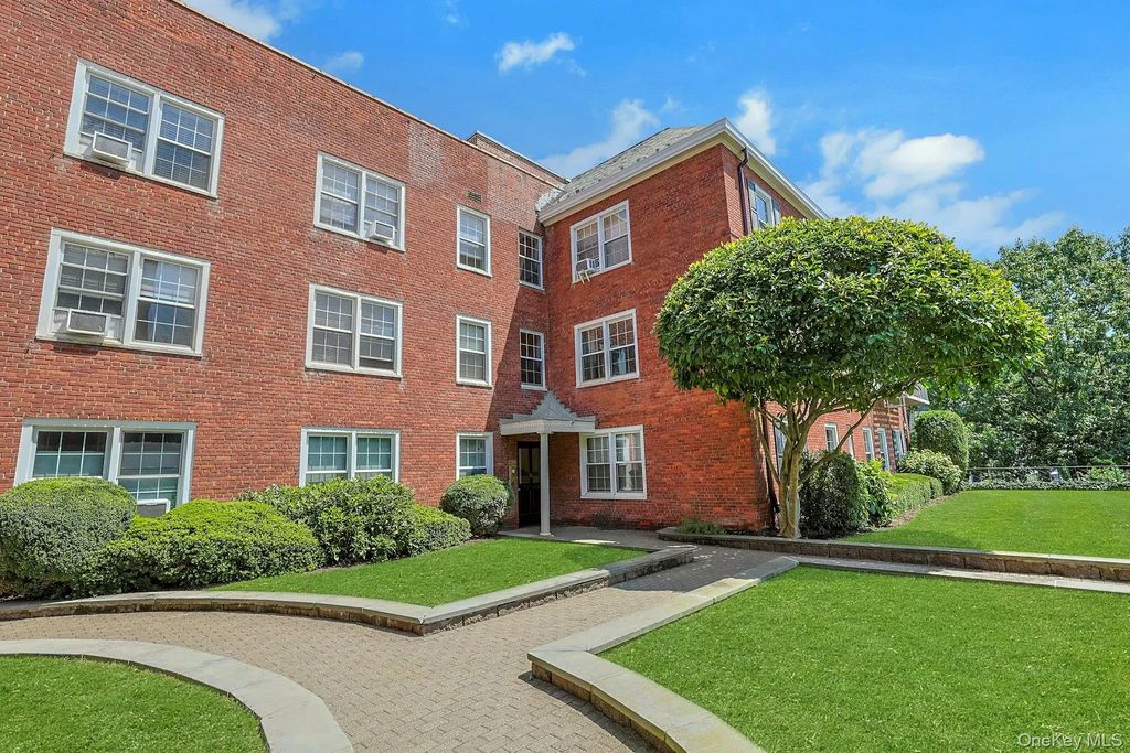 1815 Palmer Avenue # 3x, Larchmont