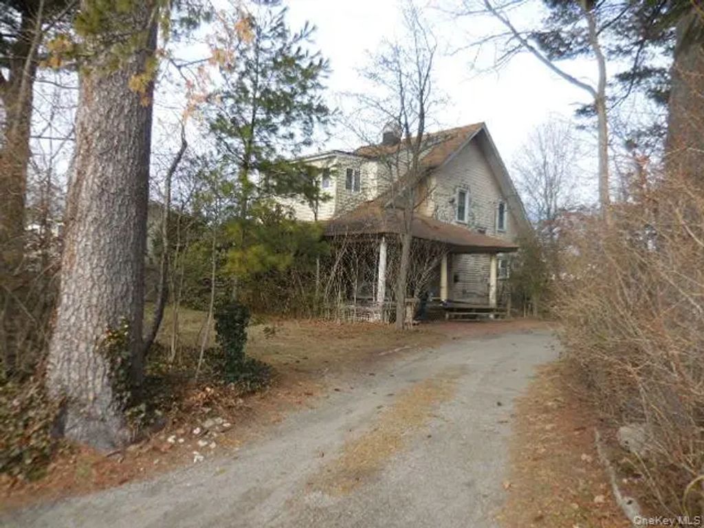20 Washington Avenue, Brentwood