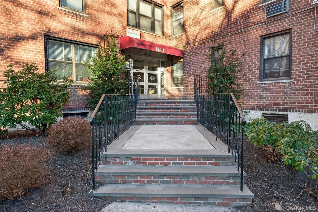 142-21 26th Avenue # 5d, Flushing