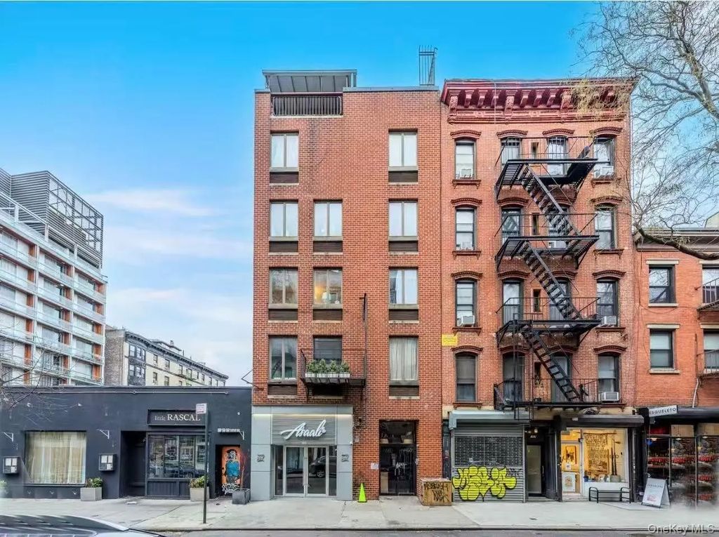 165 Elizabeth Street # 3r, New York (Manhattan)
