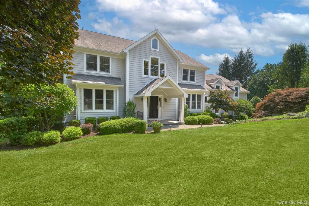 17 Byram Meadows Road, Chappaqua