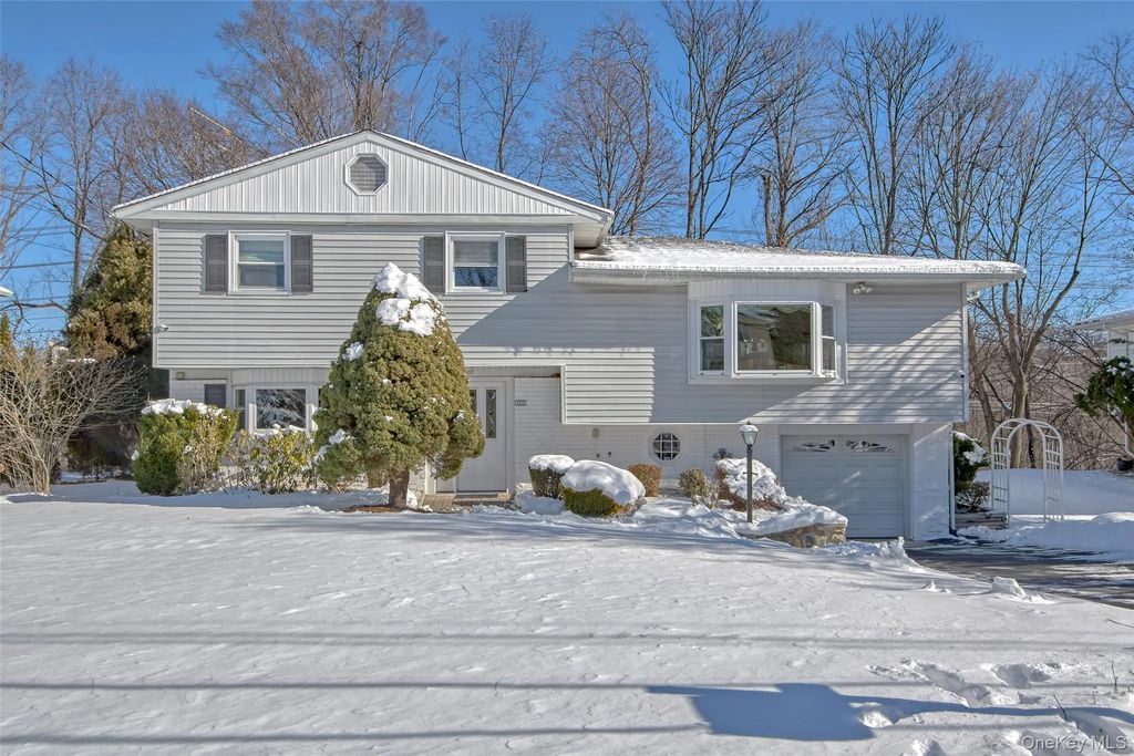 107 Parkview Road, Elmsford