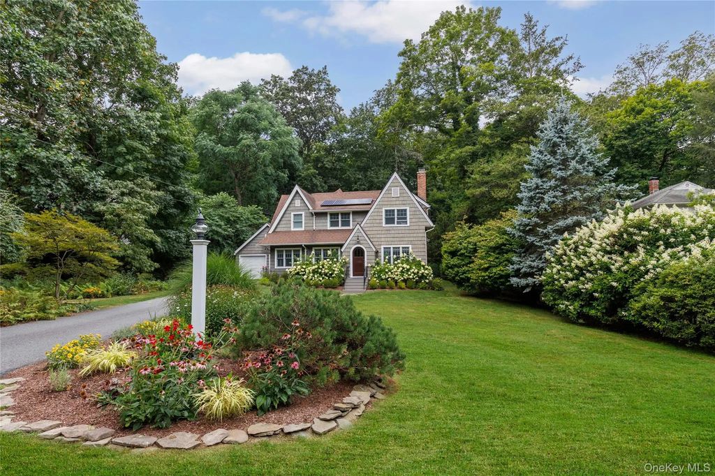 40 Smith Street, Chappaqua