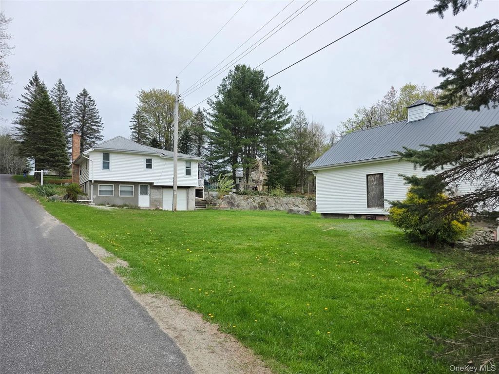 50 Low Road, Grahamsville