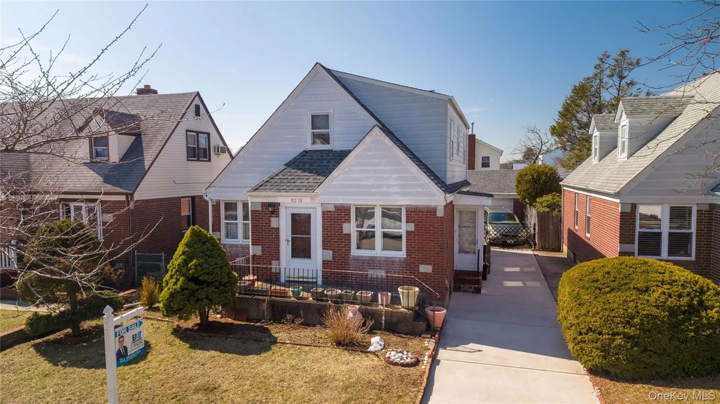 8218 258th Street, Floral Park