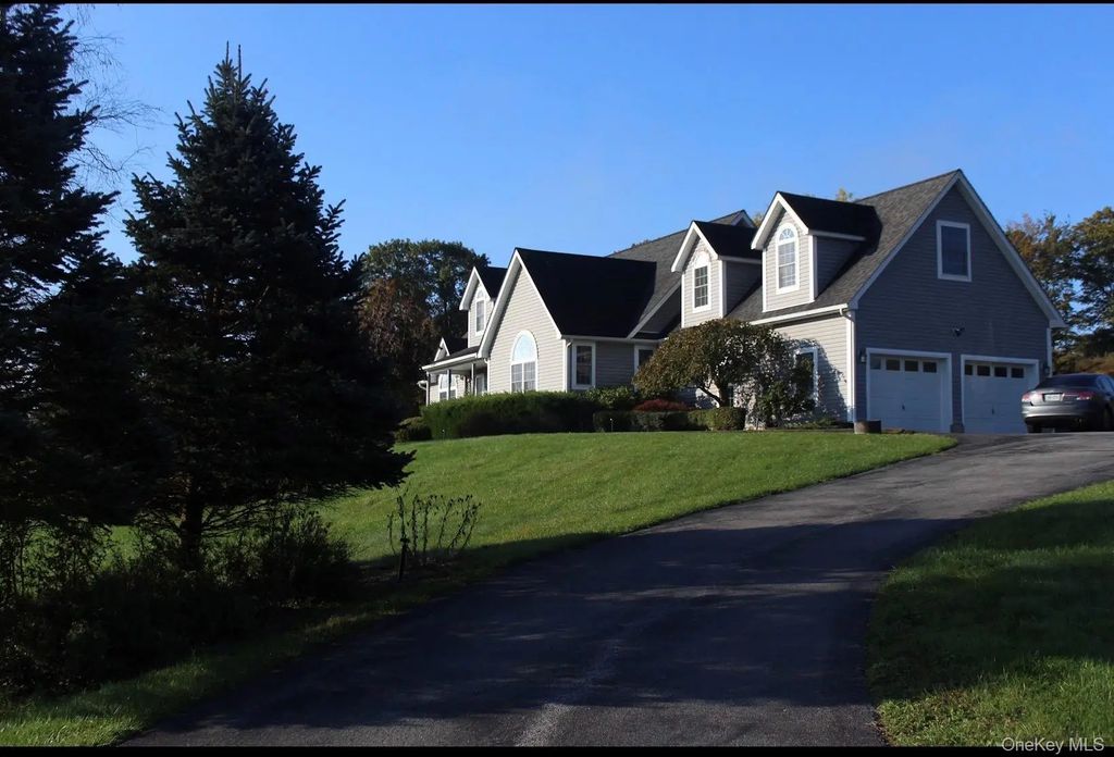 12 Neveles Pride Court, Pine Bush