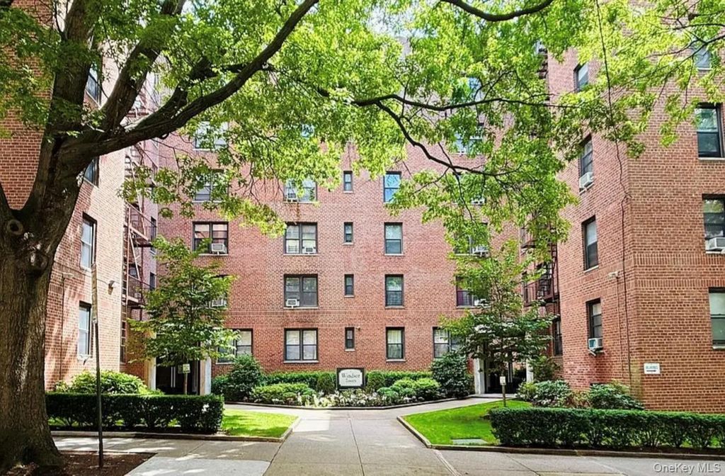 2 Windsor Terrace # 4c, White Plains