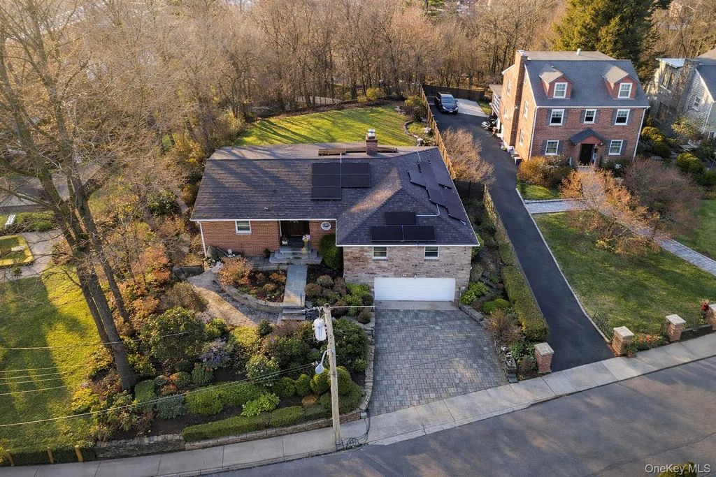 111 Alta Avenue, Yonkers