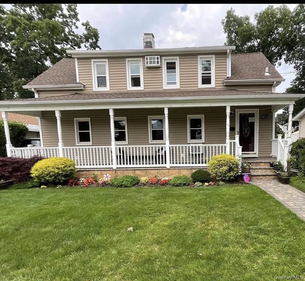 49 Forest Avenue, Valley Stream