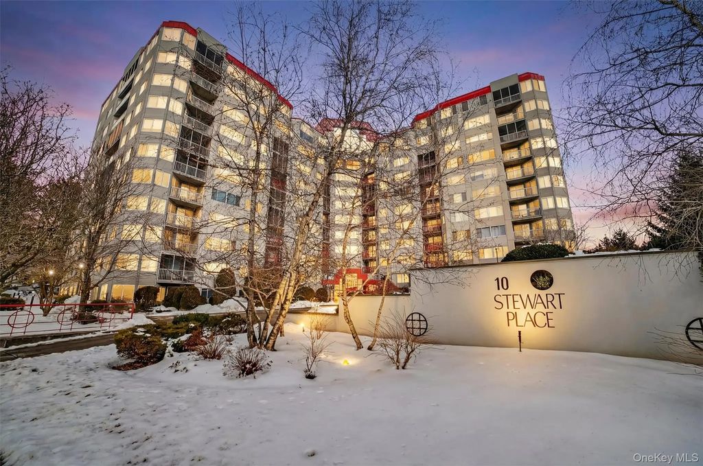 10 Stewart Place # 4be, White Plains