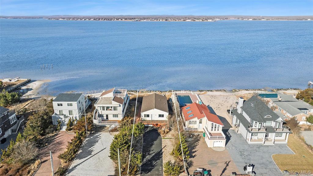 626 Dune Road, Westhampton