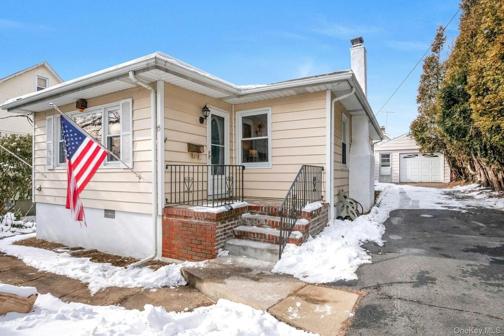 15 N Evarts Avenue, Elmsford