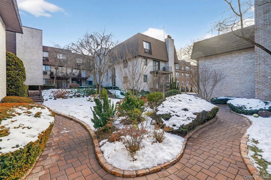 89 N Broadway # 213, White Plains