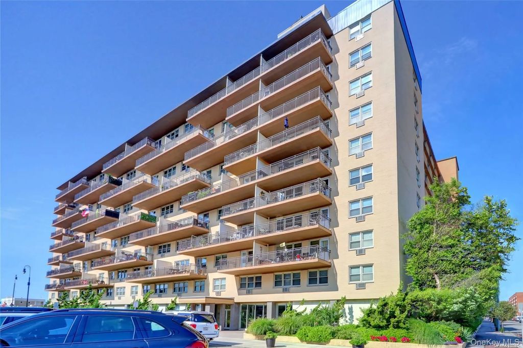 25 Neptune Boulevard # 5g, Long Beach