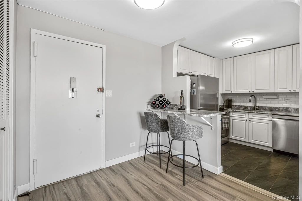18-15 215th Street # 14 B, Bayside