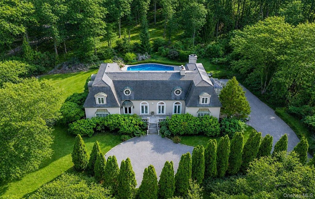 38 Tiffany Road, Oyster Bay Cove