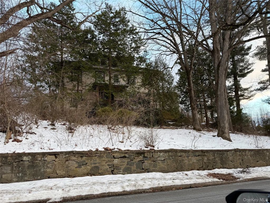 78 Woodcrest Avenue, White Plains