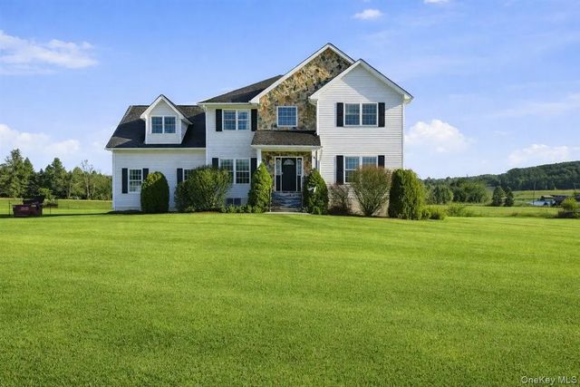 4 Picnic Woods Road, Clintondale