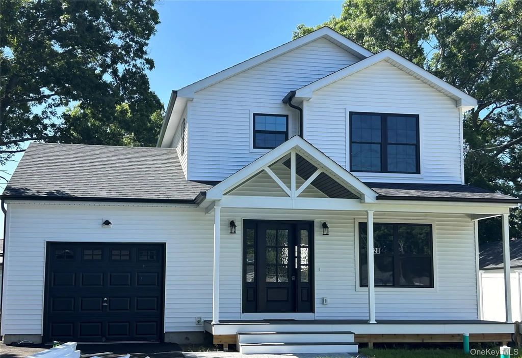 20 10th Street, Ronkonkoma