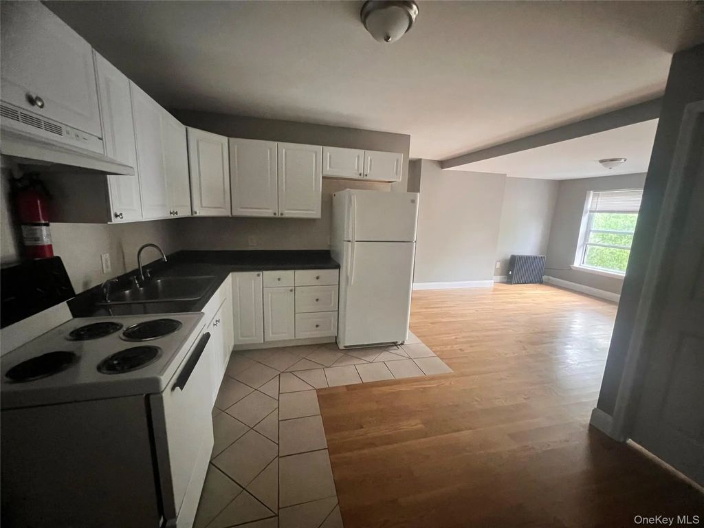2 Morris Avenue # 302, Cold Spring